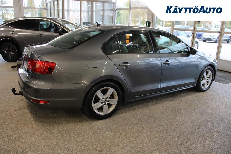 Volkswagen Jetta vaihtoauto