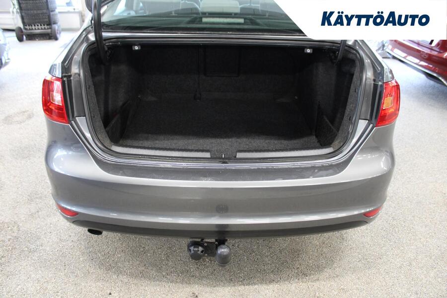 Volkswagen Jetta vaihtoauto