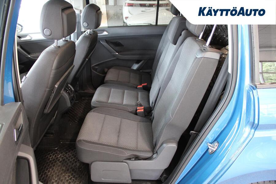 Volkswagen Touran vaihtoauto