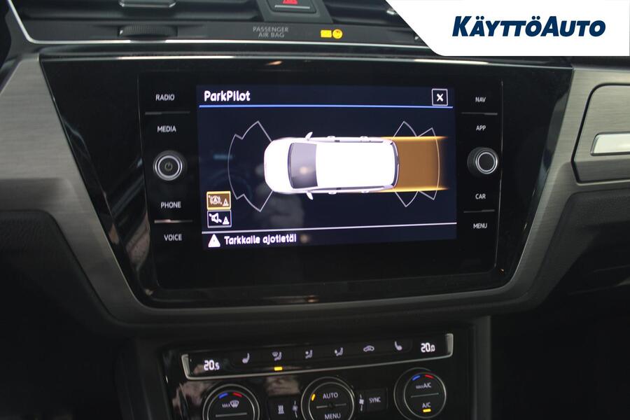 Volkswagen Touran vaihtoauto