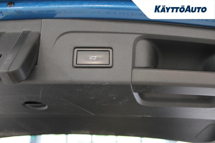 Volkswagen Touran vaihtoauto