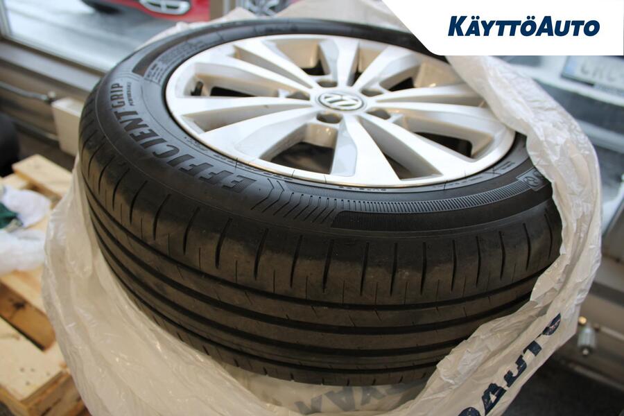 Volkswagen Golf Sportsvan vaihtoauto