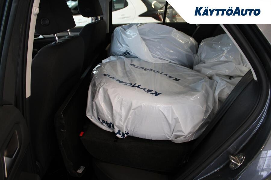 Volkswagen T-Roc vaihtoauto