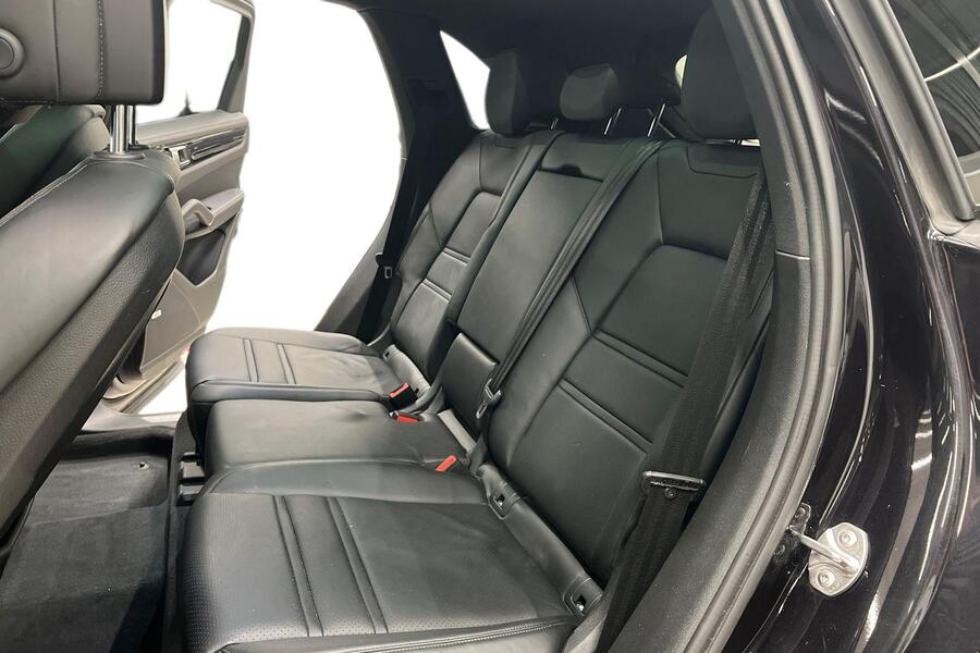 Porsche Cayenne vaihtoauto