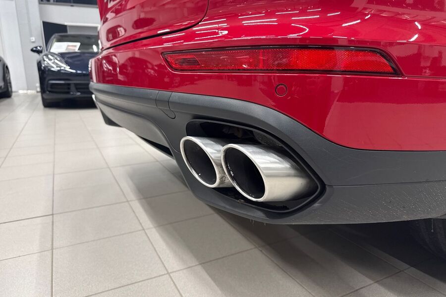 Porsche Cayenne vaihtoauto