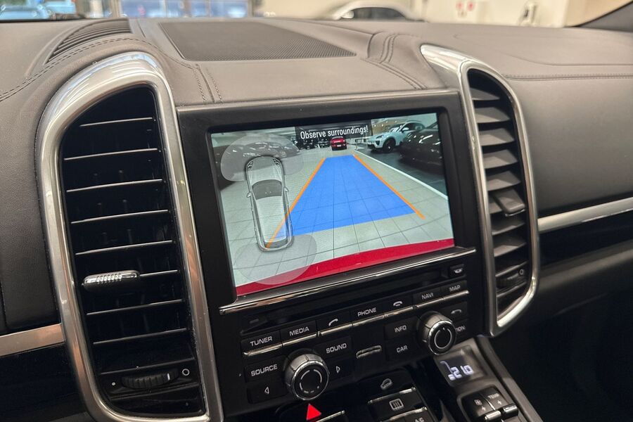 Porsche Cayenne vaihtoauto