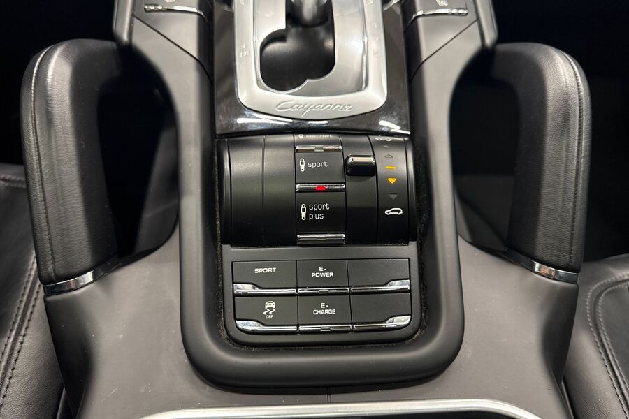 Porsche Cayenne vaihtoauto