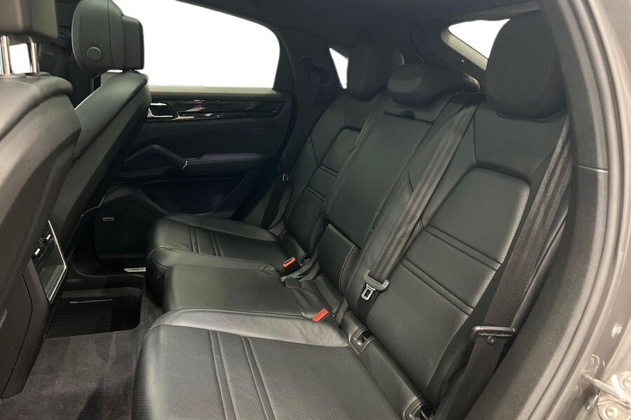 Porsche Cayenne vaihtoauto