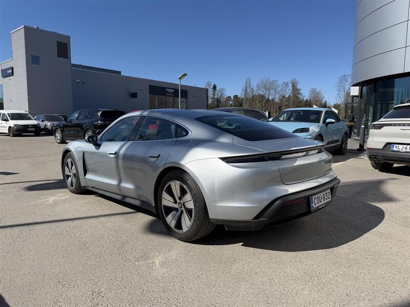 Porsche Taycan vaihtoauto