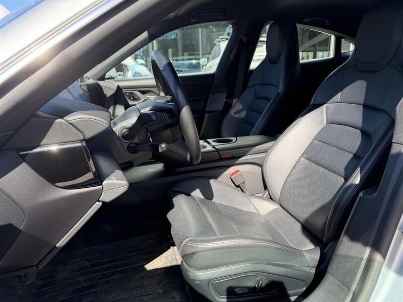 Porsche Taycan vaihtoauto