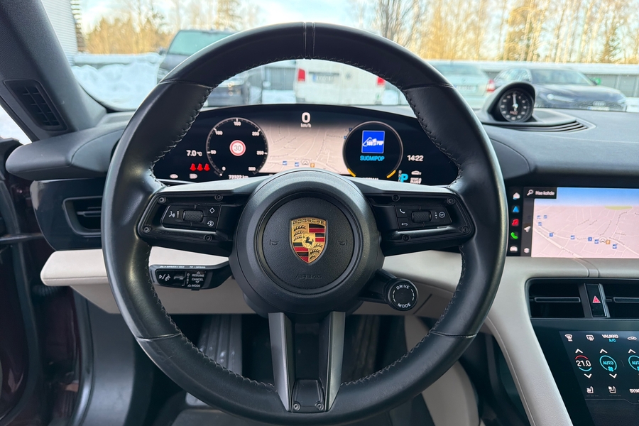 Porsche Taycan vaihtoauto