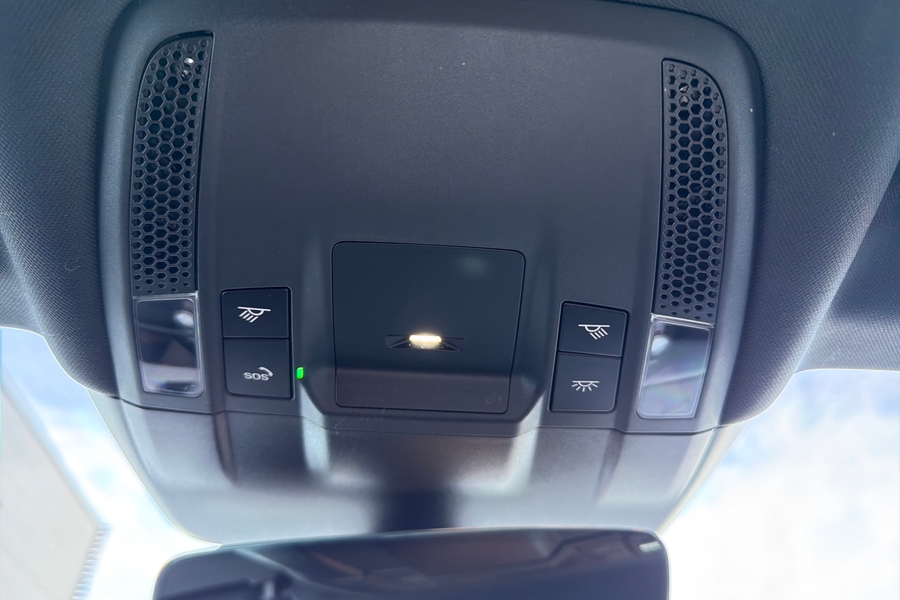 Porsche Taycan vaihtoauto