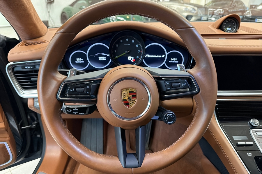 Porsche Panamera vaihtoauto