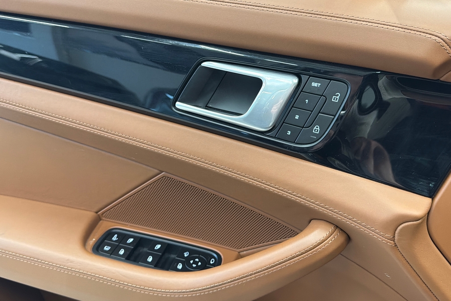 Porsche Panamera vaihtoauto