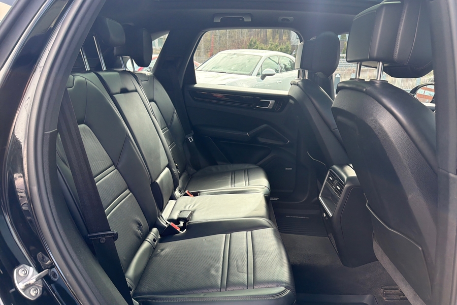 Porsche Cayenne vaihtoauto