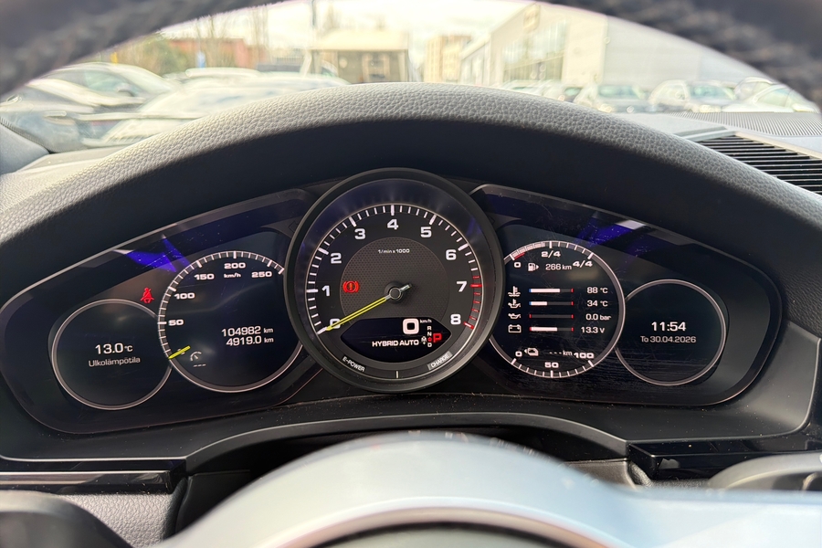 Porsche Cayenne vaihtoauto