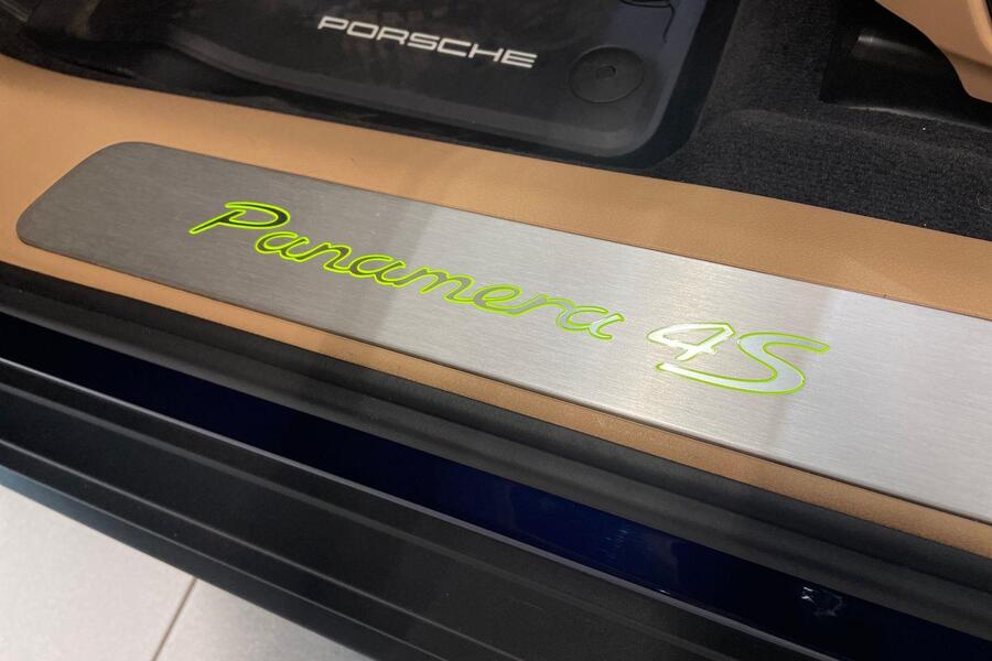 Porsche Panamera vaihtoauto