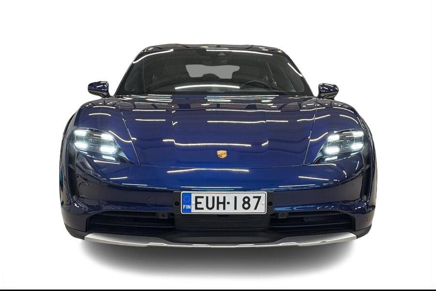 Porsche Taycan vaihtoauto