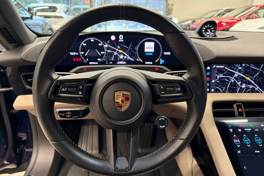 Porsche Taycan vaihtoauto