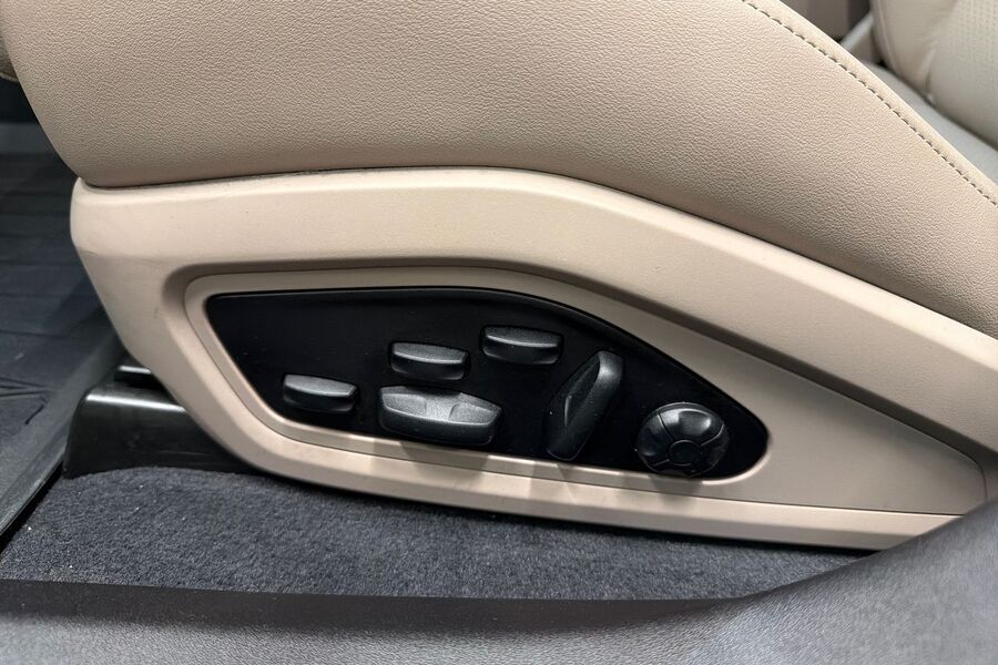 Porsche Taycan vaihtoauto