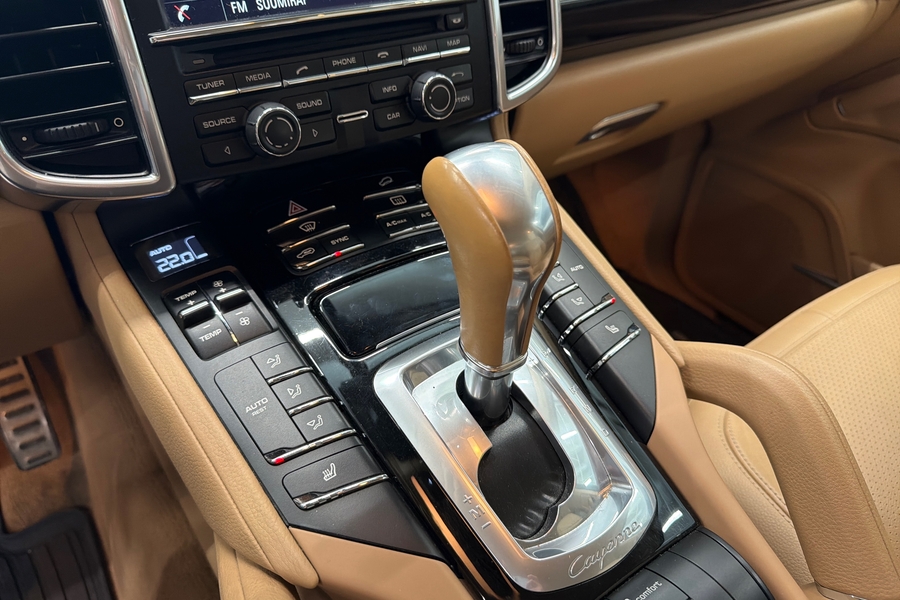 Porsche Cayenne vaihtoauto