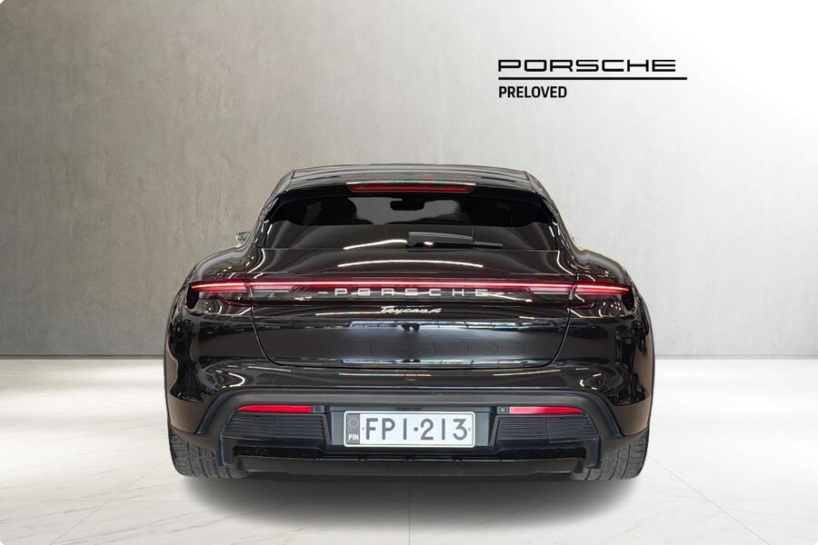 Porsche Taycan vaihtoauto