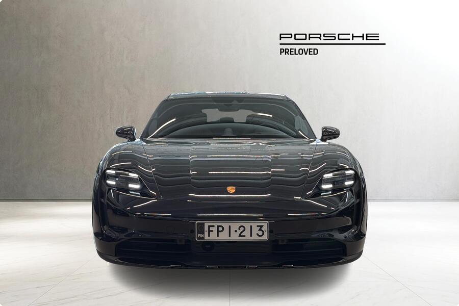 Porsche Taycan vaihtoauto