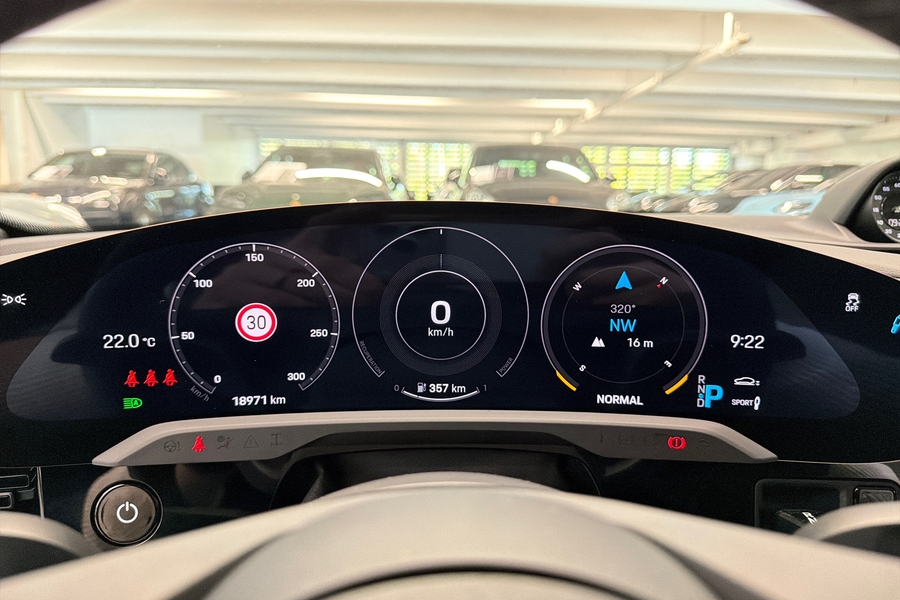 Porsche Taycan vaihtoauto