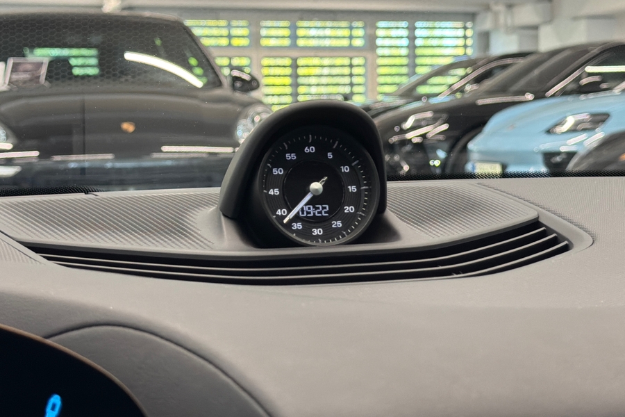 Porsche Taycan vaihtoauto