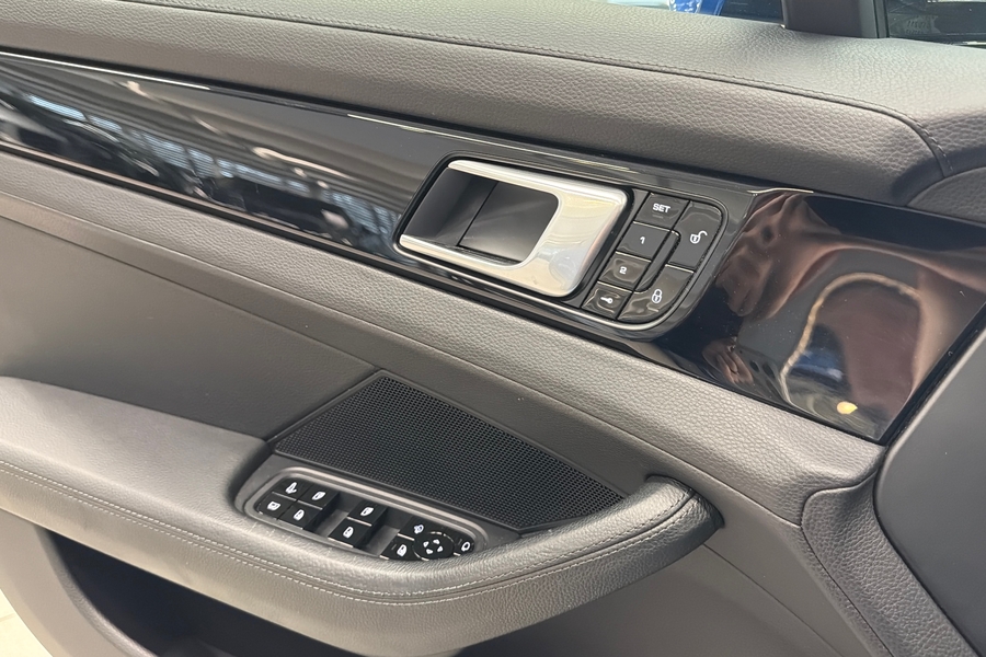 Porsche Panamera vaihtoauto