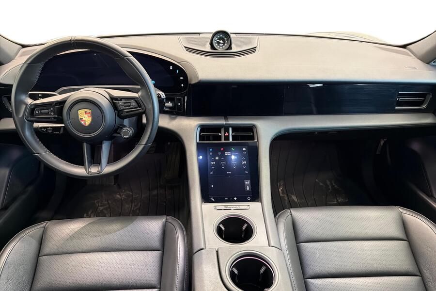 Porsche Taycan vaihtoauto