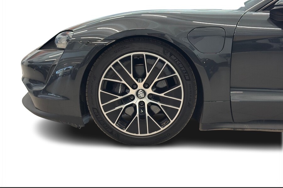 Porsche Taycan vaihtoauto