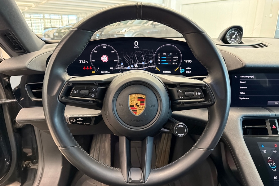Porsche Taycan vaihtoauto