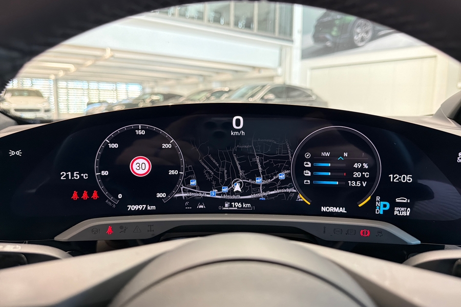 Porsche Taycan vaihtoauto