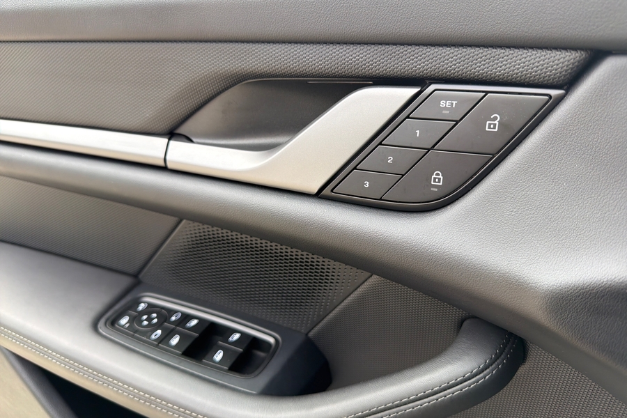 Porsche Taycan vaihtoauto