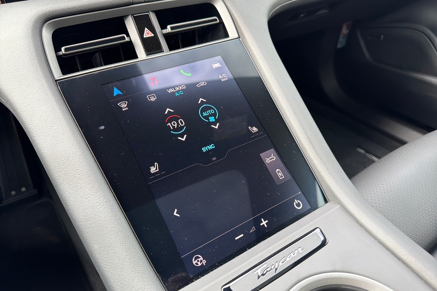 Porsche Taycan vaihtoauto