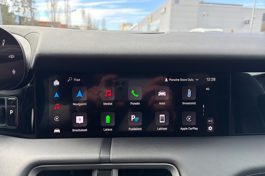 Porsche Taycan vaihtoauto