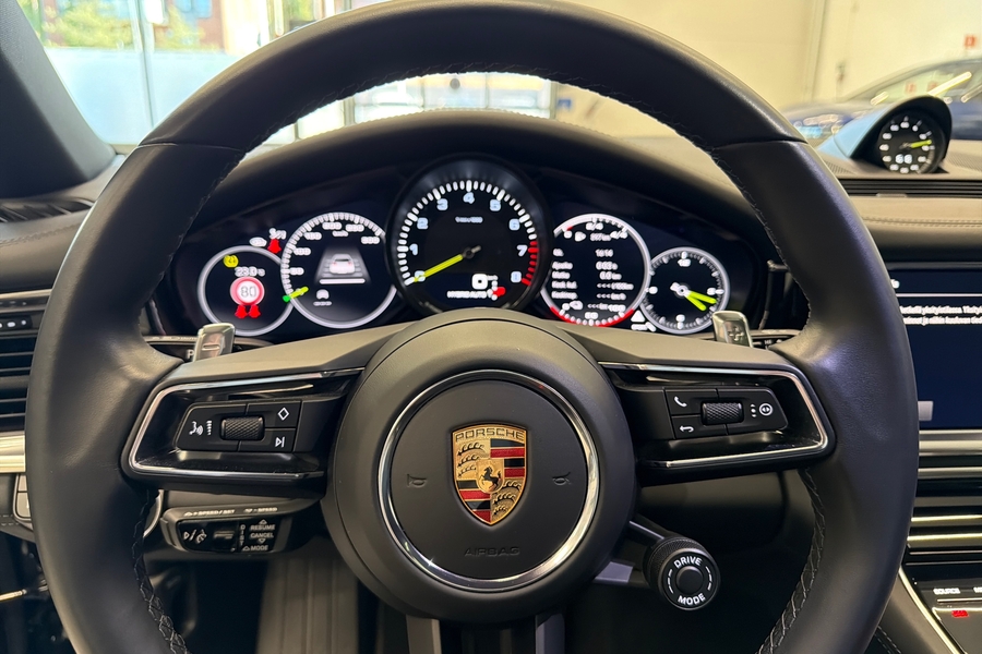 Porsche Panamera vaihtoauto