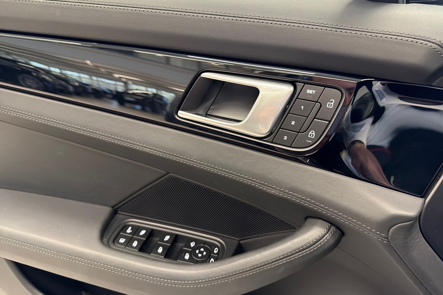 Porsche Panamera vaihtoauto