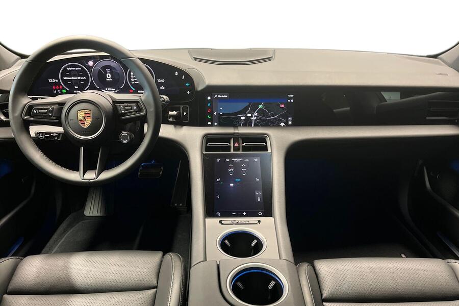 Porsche Taycan vaihtoauto