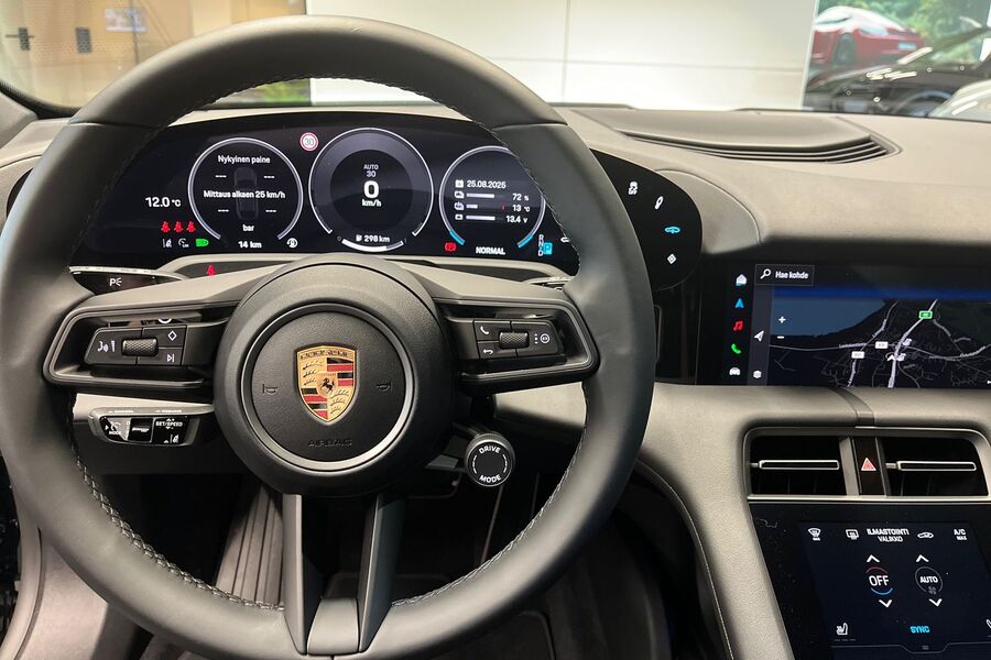 Porsche Taycan vaihtoauto