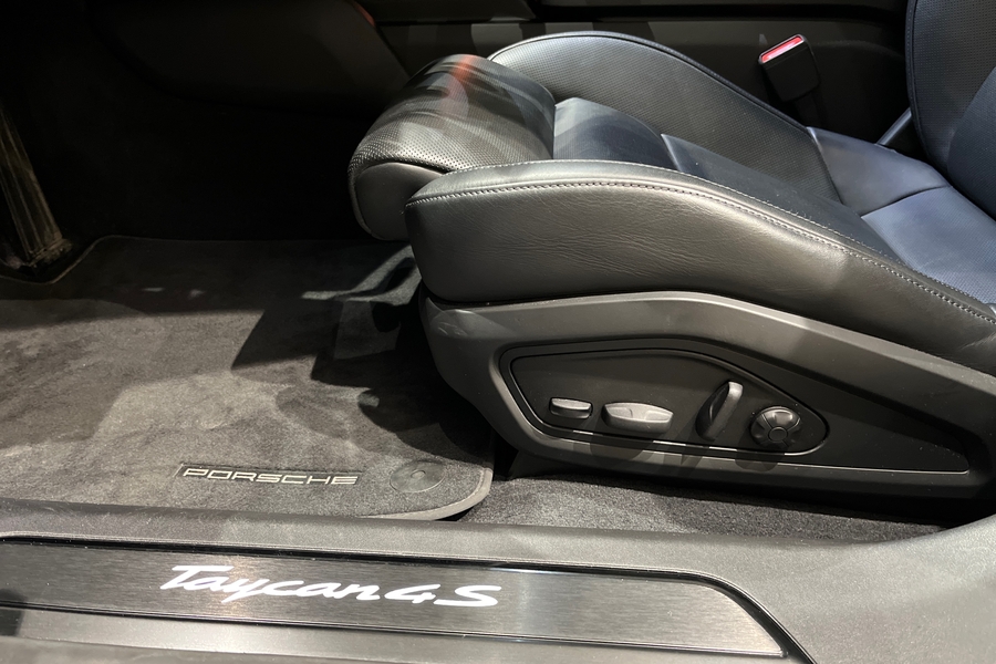 Porsche Taycan vaihtoauto