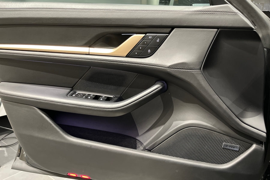 Porsche Taycan vaihtoauto