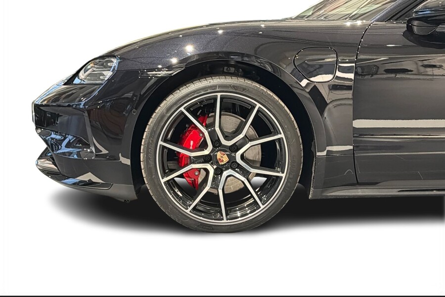 Porsche Taycan vaihtoauto