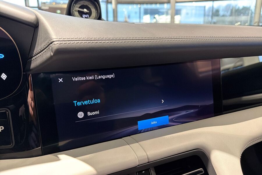 Porsche Taycan vaihtoauto