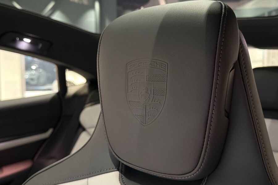 Porsche Taycan vaihtoauto