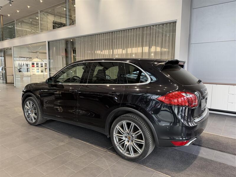 Porsche Cayenne vaihtoauto