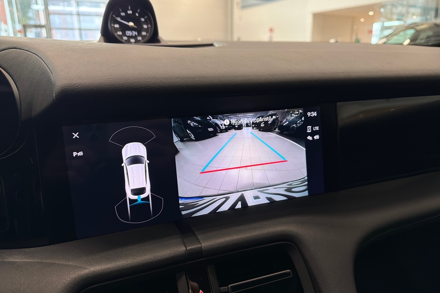 Porsche Taycan vaihtoauto