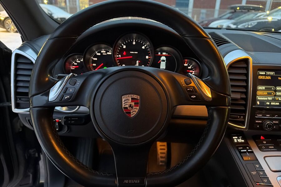 Porsche Cayenne vaihtoauto