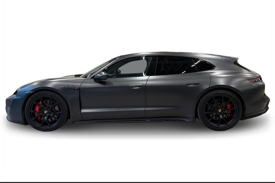 Porsche Taycan vaihtoauto